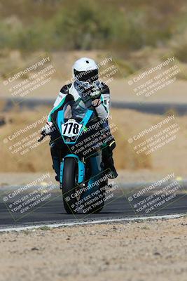 media/Mar-22-2025-CVMA (Sat) [[462c0ffedb]]/Race 12-Supersport Middleweight/